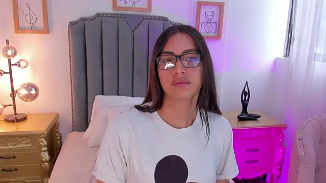 Snapshot of cherrylady_02 chatting on February 15, 2026, 1:09 pm cherrylady 02 online show from February 15, 2026, 1:09 pm