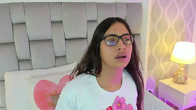 Snapshot of cherrylady_02 chatting on March 7, 2026, 1:30 pm cherrylady 02 online show from March 7, 2026, 1:30 pm