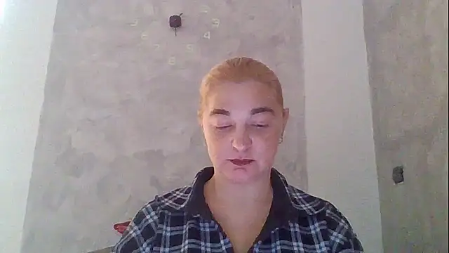 Snapshot of GoldenAngelMilf chatting on January 8, 2026, 12:29 pm GoldenAngelMilf online show from January 8, 2026, 12:29 pm