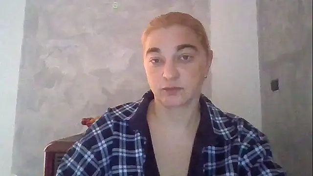 Snapshot of GoldenAngelMilf chatting on January 10, 2026, 10:50 am GoldenAngelMilf online show from January 10, 2026, 10:50 am