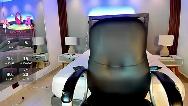 Snapshot of Caroline_Millerr chatting on February 18, 2026, 7:54 pm Caroline Millerr online show from February 18, 2026, 7:54 pm