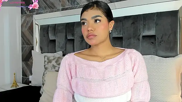 NaylaGrey online show from March 12, 2026, 11:38 am