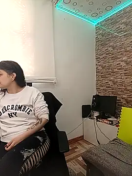 Yin yang hot online show from November 26, 2025, 4:19 pm