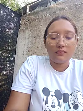 young dairy01 online show from November 18, 2025, 12:20 pm