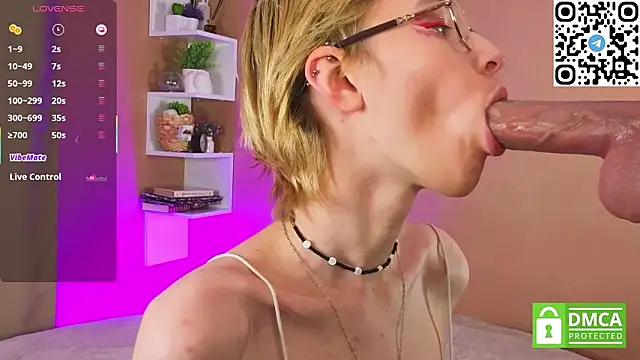 Snapshot of Sharlikiss chatting on February 22, 2026, 3:32 pm Sharlikiss online show from February 22, 2026, 3:32 pm