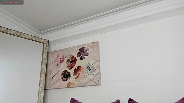 sofi laane online show from November 23, 2025, 1:22 pm