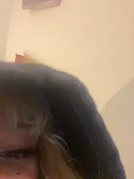 ivy aoki online show from December 16, 2025, 5:01 am