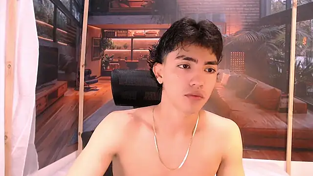 Snapshot of RomeoMillerr chatting on October 24, 2025, 7:32 pm RomeoMillerr online show from October 24, 2025, 7:32 pm