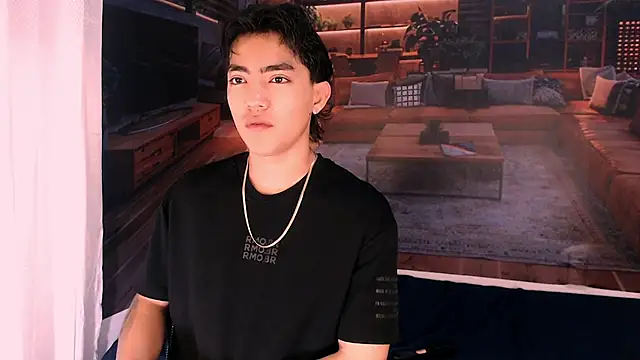 Snapshot of RomeoMillerr chatting on November 29, 2025, 7:17 pm RomeoMillerr online show from November 29, 2025, 7:17 pm