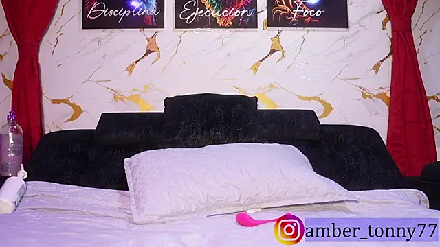 Snapshot of amber_tonny77 chatting on December 18, 2025, 9:37 am amber tonny77 online show from December 18, 2025, 9:37 am