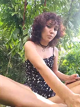 Snapshot of _TOMOE chatting on December 13, 2025, 7:53 pm TOMOE online show from December 13, 2025, 7:53 pm