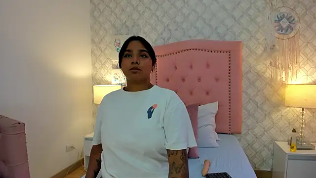 Aria Star7 online show from October 14, 2025, 7:47 pm