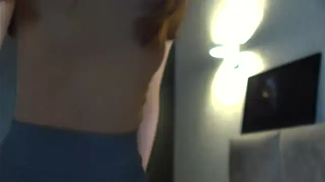 AnaMoonlight online show from February 25, 2026, 4:22 am