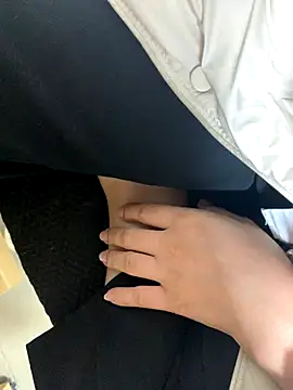 Lydia-a online show from November 10, 2025, 3:16 am