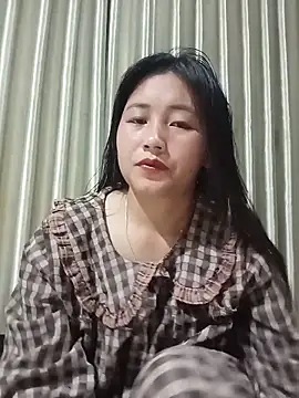 buddy-sexy online show from June 17, 2026, 2:18 pm