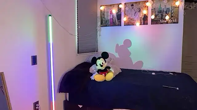 Snapshot of zamir333 chatting on February 22, 2026, 11:03 pm zamir333 online show from February 22, 2026, 11:03 pm