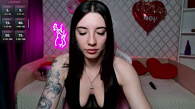 Snapshot of Curious_Lily chatting on February 19, 2026, 10:06 pm Curious Lily online show from February 19, 2026, 10:06 pm