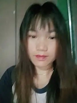 min-xinh online show from May 13, 2026, 8:27 pm