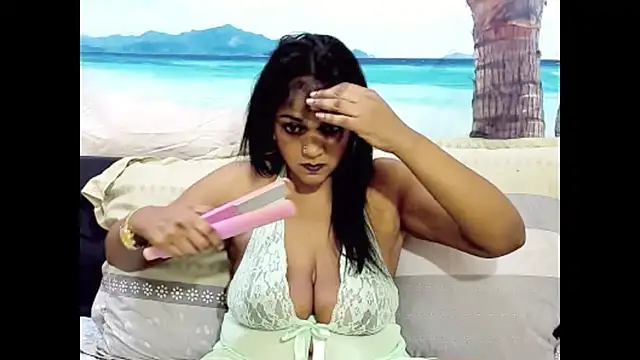 indianswtbella online show from December 17, 2025, 4:51 am