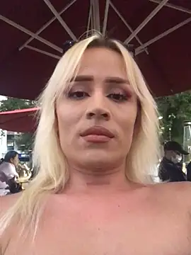 Snapshot of alexawinterrr chatting on December 15, 2025, 10:58 pm alexawinterrr online show from December 15, 2025, 10:58 pm