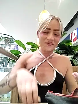 Snapshot of alexawinterrr chatting on February 5, 2026, 7:40 pm alexawinterrr online show from February 5, 2026, 7:40 pm