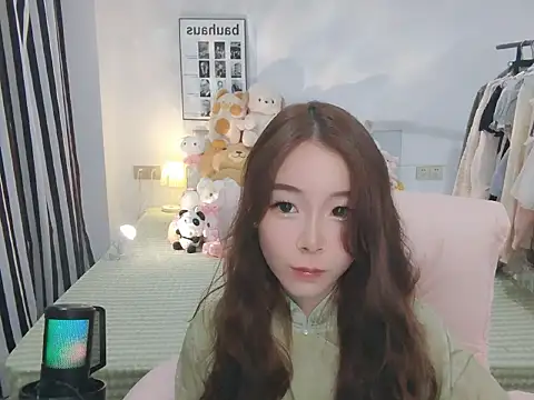 Snapshot of Gardenia-222 chatting on October 14, 2025, 12:50 pm Gardenia-222 online show from October 14, 2025, 12:50 pm