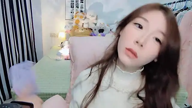 Snapshot of Gardenia-222 chatting on October 29, 2025, 9:00 am Gardenia-222 online show from October 29, 2025, 9:00 am