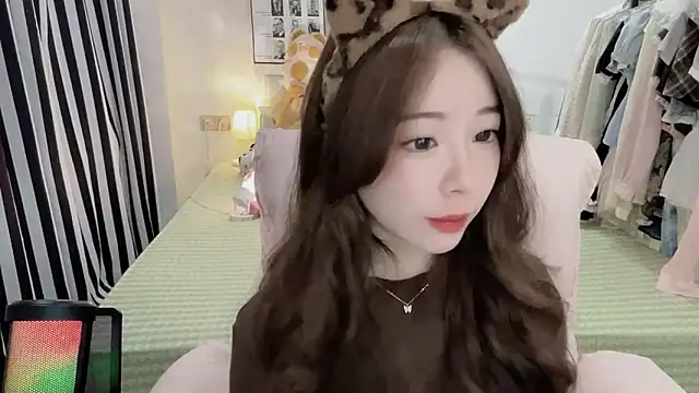 Snapshot of Gardenia-222 chatting on November 27, 2025, 11:34 am Gardenia-222 online show from November 27, 2025, 11:34 am