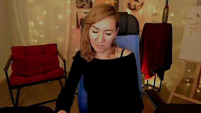 Snapshot of DonnaSmitth chatting on November 11, 2025, 3:34 pm DonnaSmitth online show from November 11, 2025, 3:34 pm