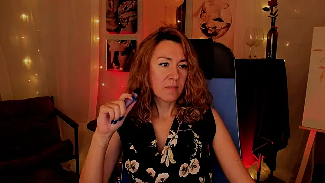 Snapshot of DonnaSmitth chatting on November 28, 2025, 3:25 pm DonnaSmitth online show from November 28, 2025, 3:25 pm