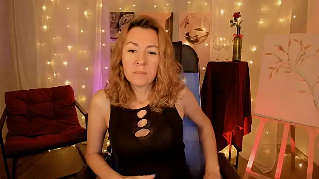 Snapshot of DonnaSmitth chatting on December 3, 2025, 12:25 pm DonnaSmitth online show from December 3, 2025, 12:25 pm