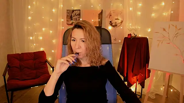 Snapshot of DonnaSmitth chatting on December 4, 2025, 12:25 pm DonnaSmitth online show from December 4, 2025, 12:25 pm