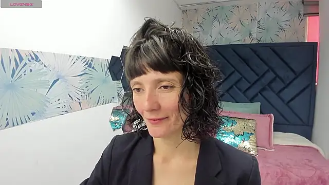 Snapshot of Valery_More__ chatting on March 29, 2026, 1:11 pm Valery More online show from March 29, 2026, 1:11 pm