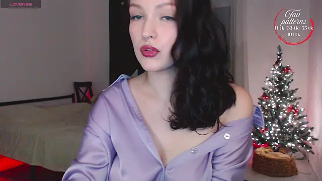 Snapshot of Lessie_ chatting on December 16, 2025, 7:30 pm Lessie online show from December 16, 2025, 7:30 pm