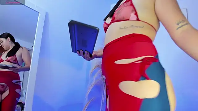 Luna  699 online show from October 12, 2025, 6:40 pm