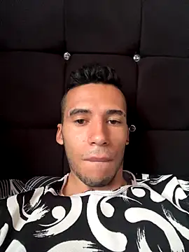 wiland hot23 online show from October 15, 2025, 4:07 pm