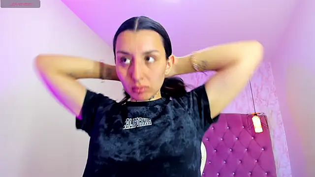 Iris  77 online show from October 29, 2025, 7:15 pm