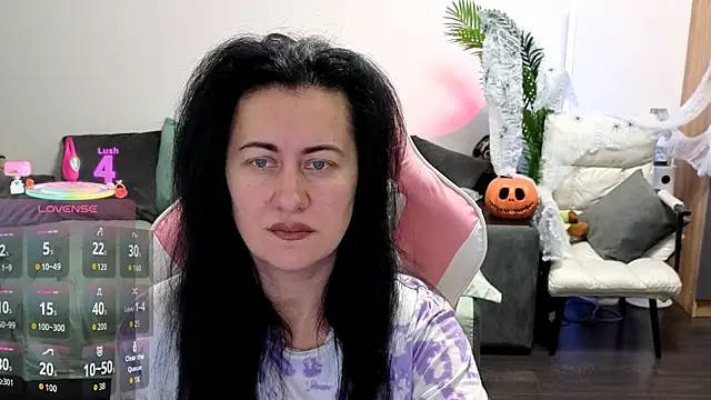 monnica vibe  online show from October 21, 2025, 9:43 am