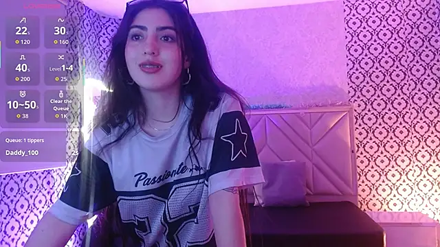 Ixchel tay online show from December 15, 2025, 3:55 am