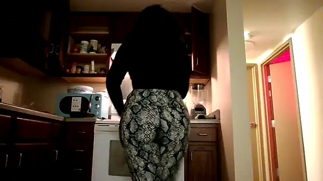 bellacagyal online show from October 26, 2025, 11:31 pm