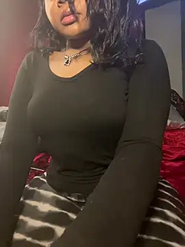 Snapshot of bellacagyal chatting on January 17, 2026, 7:13 am bellacagyal online show from January 17, 2026, 7:13 am