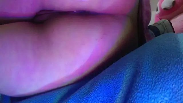 Snapshot of luna_hawks chatting on February 22, 2026, 4:05 pm luna hawks online show from February 22, 2026, 4:05 pm