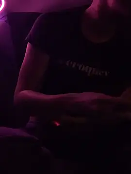 GoldenPussy1329 online show from December 16, 2025, 10:26 pm