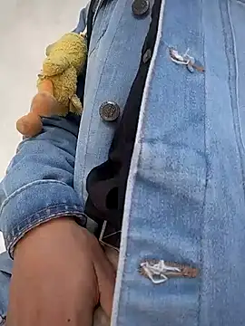 Snapshot of Angel_3-0 chatting on December 20, 2025, 9:33 pm Angel 3-0 online show from December 20, 2025, 9:33 pm