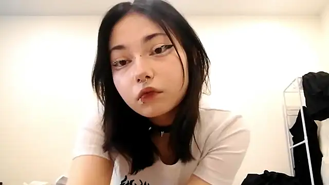 Beeping Creature online show from October 12, 2025, 9:19 am