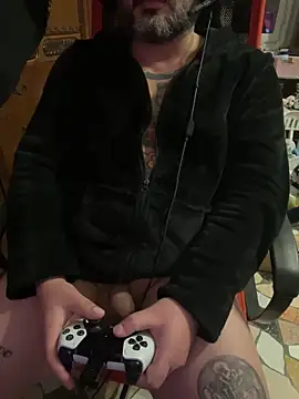 Snapshot of marcotatuatooo chatting on December 21, 2025, 4:14 pm marcotatuatooo online show from December 21, 2025, 4:14 pm