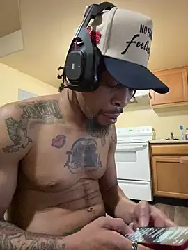 Snapshot of thefreakscomeoutatnight chatting on February 14, 2026, 8:22 am thefreakscomeoutatnight online show from February 14, 2026, 8:22 am