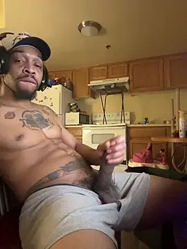 Snapshot of thefreakscomeoutatnight chatting on March 10, 2026, 9:58 am thefreakscomeoutatnight online show from March 10, 2026, 9:58 am