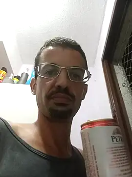 Snapshot of Art9i34art chatting on February 15, 2026, 5:04 am Art9i34art online show from February 15, 2026, 5:04 am