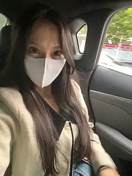 xiaojiu-6 online show from October 19, 2025, 7:20 am